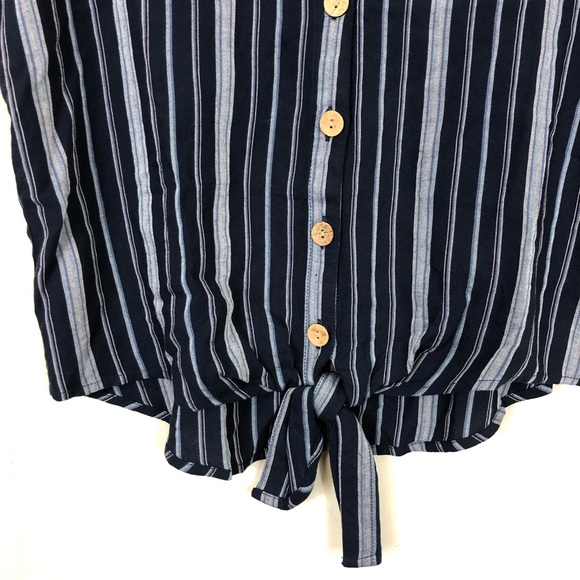 Universal Thread Front Tie Button Down Crop Top Sz S - Picture 5 of 8